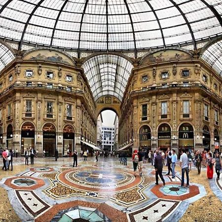 Appartamento Con Terrazzo A 戈尔贡佐拉 外观 照片